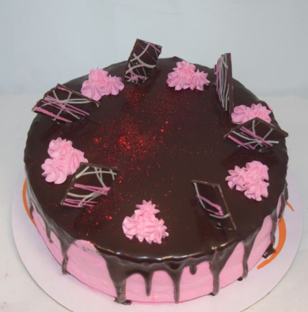 Marks Quality Cakes 9  Choc Strawberry Cream Cake Supply